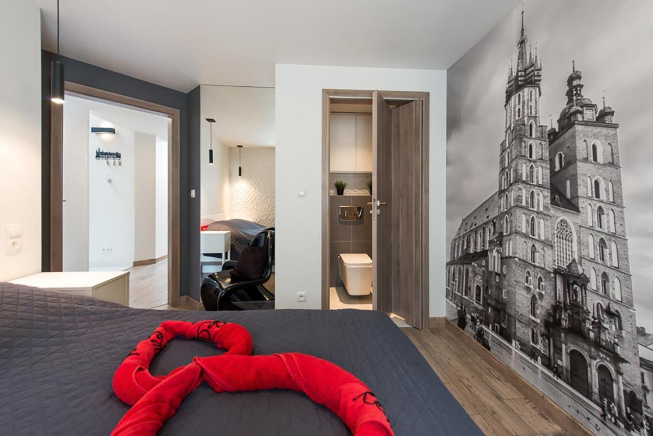 Cozy And Large 62 M2 Apartment With Air Conditioning, Old Town คราคูฟ ภายนอก รูปภาพ