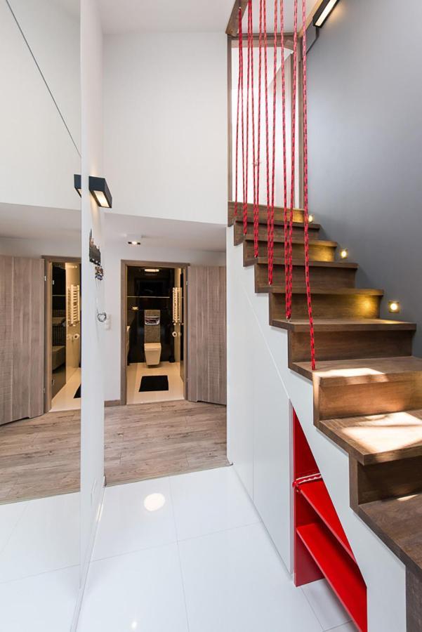 Cozy And Large 62 M2 Apartment With Air Conditioning, Old Town คราคูฟ ภายนอก รูปภาพ